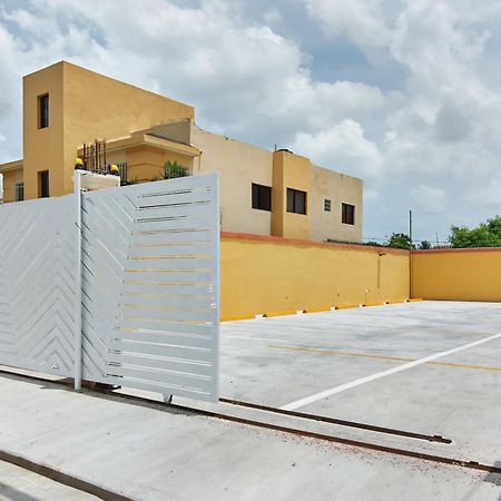 Bnb Tropical Island Aparthotel - Corales Del Sur - Santo Domingo Este エクステリア 写真
