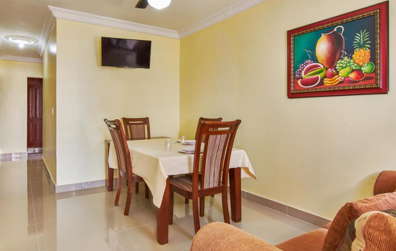 Bnb Tropical Island Aparthotel - Corales Del Sur - Santo Domingo Este エクステリア 写真