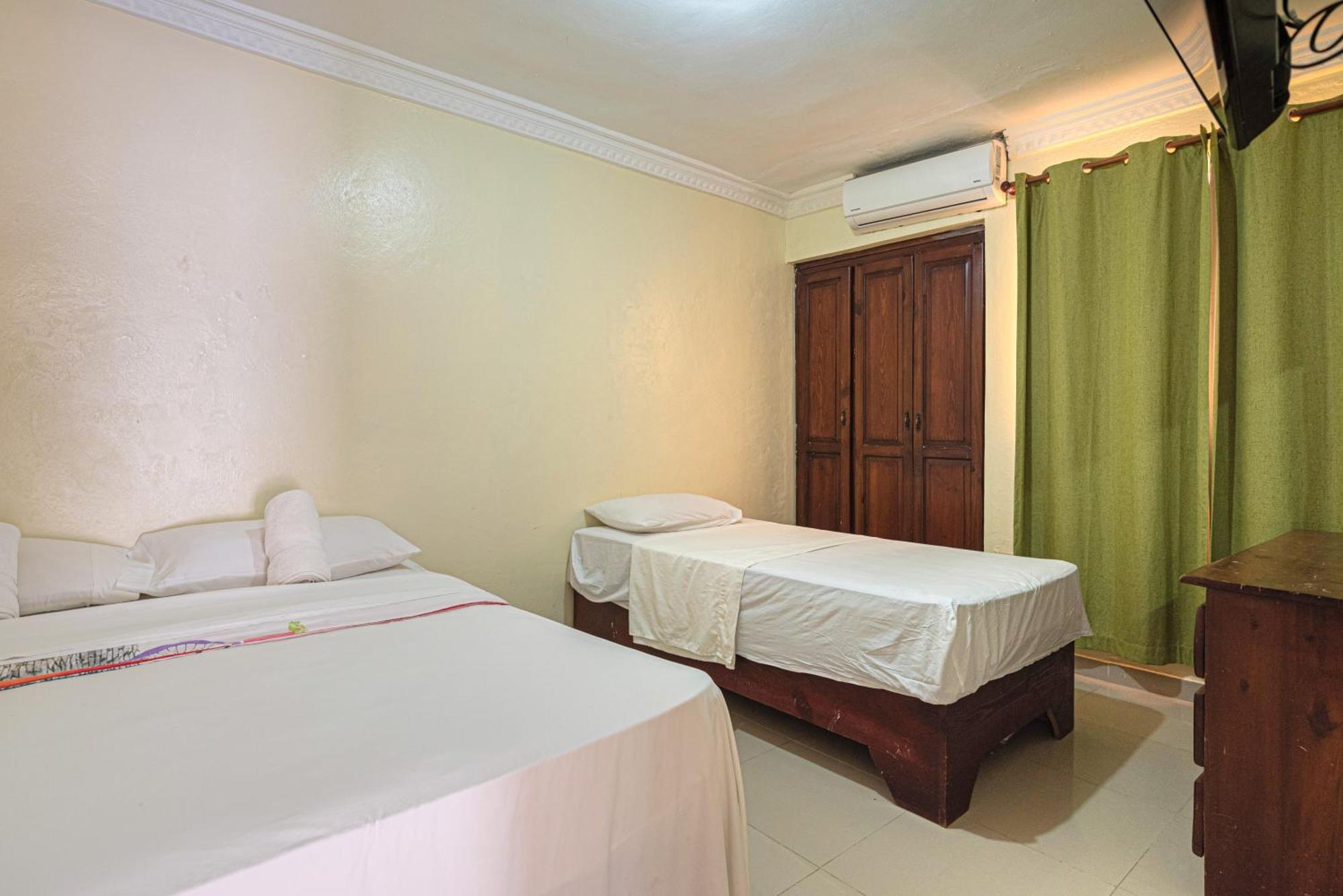 Bnb Tropical Island Aparthotel - Corales Del Sur - Santo Domingo Este エクステリア 写真